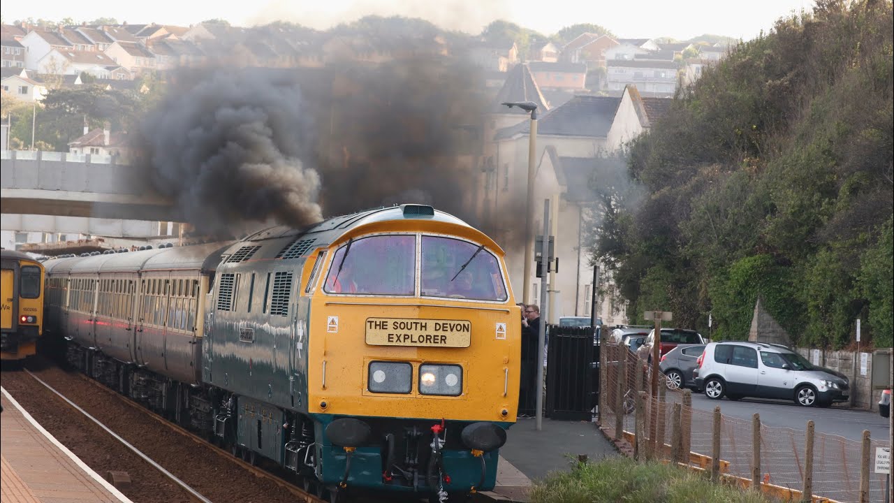 D1015 western champion Blasting out of Dawlish both ways . Back to the 60s/70s