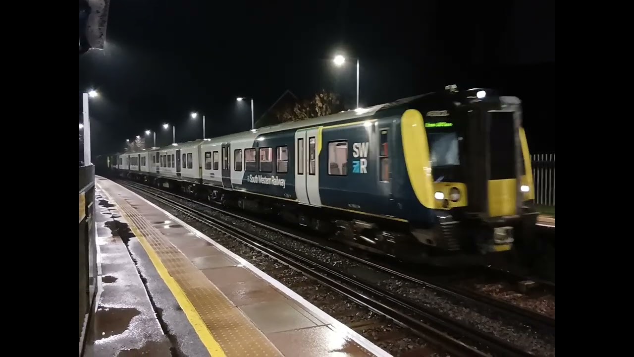 Very early morning trains at Bedhampton! 