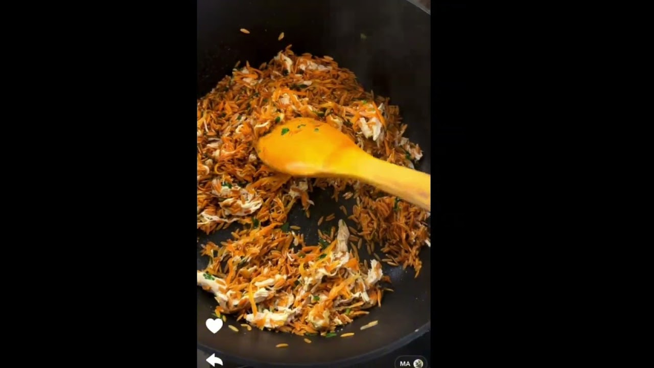 شوربة لسان العصفور  والجزر والدجاج الدماني