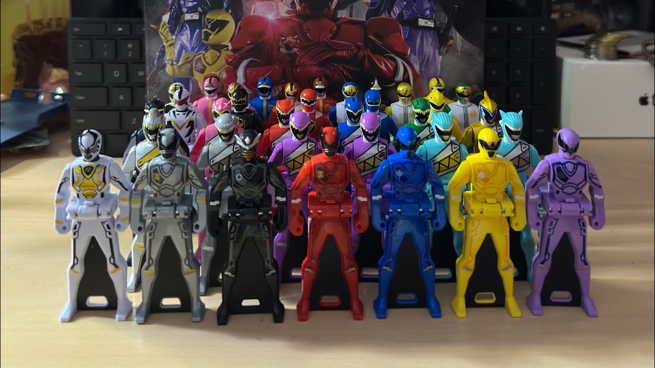 Kaizoku Sentai Gokaiger Memorial Edition - Anniversary Heroes & King-Ohger Ranger key set! Unboxing!