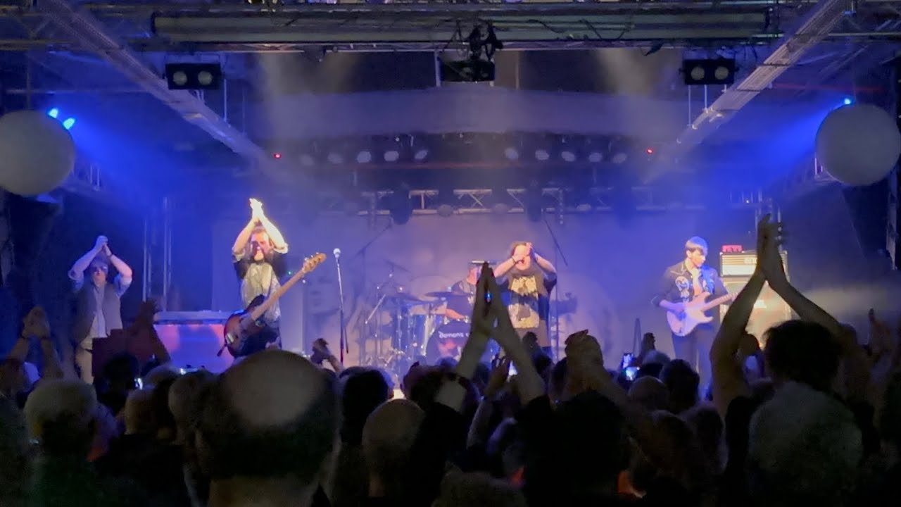 DEMON'S EYE LIVE „MACHINE HEAD