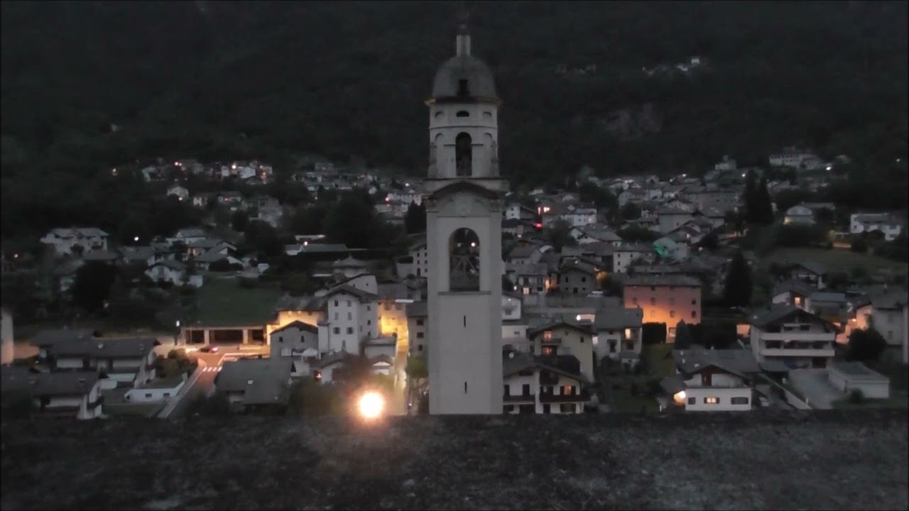 Le campane commemorano Piuro sepolta -1 - Chiesa della B. V. Assunta a Prosto (Piuro, SO)