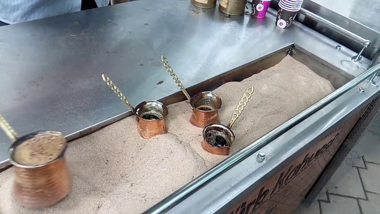 Cafea turcească la nisip &icirc;n Iași