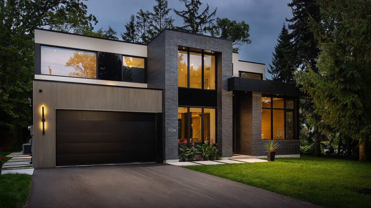 1654 Birchwood Drive, Mississauga
