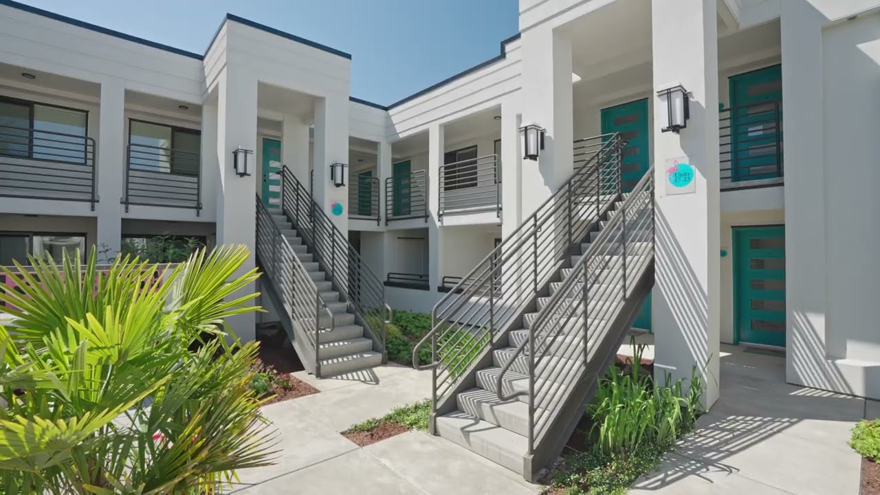 Flamingo Apartments Homepage Video with Unit Tour