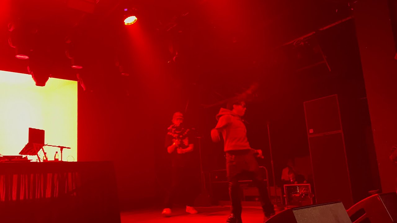 Tana live in Hawaii(4k)