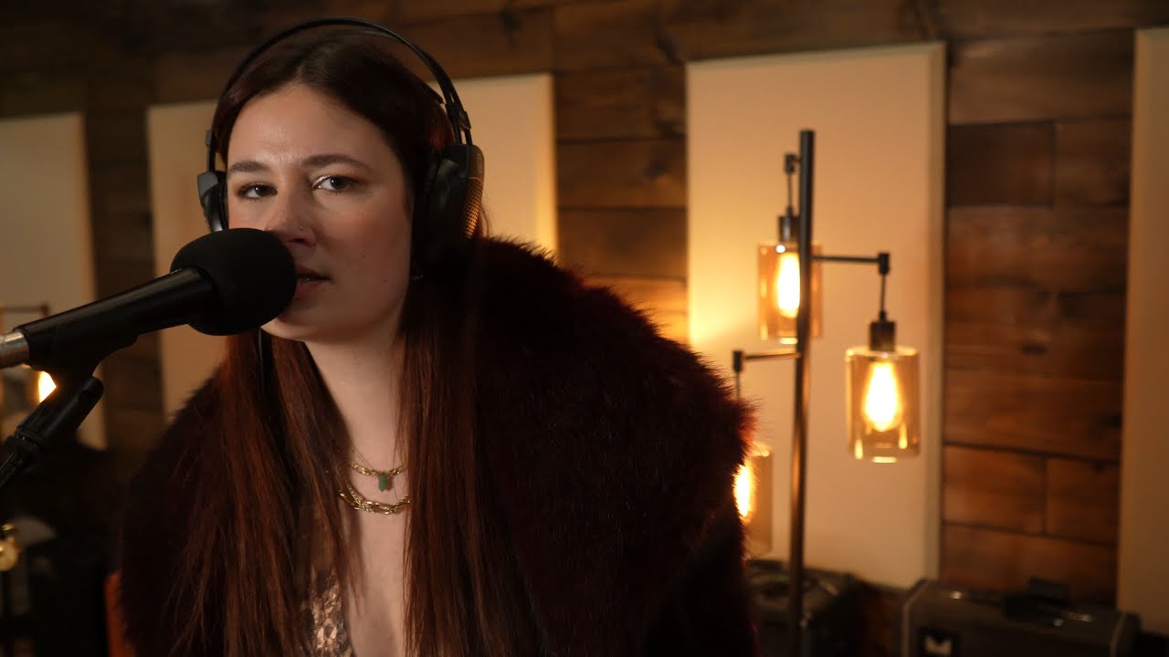 Ipod Shuffle - Live In Studio