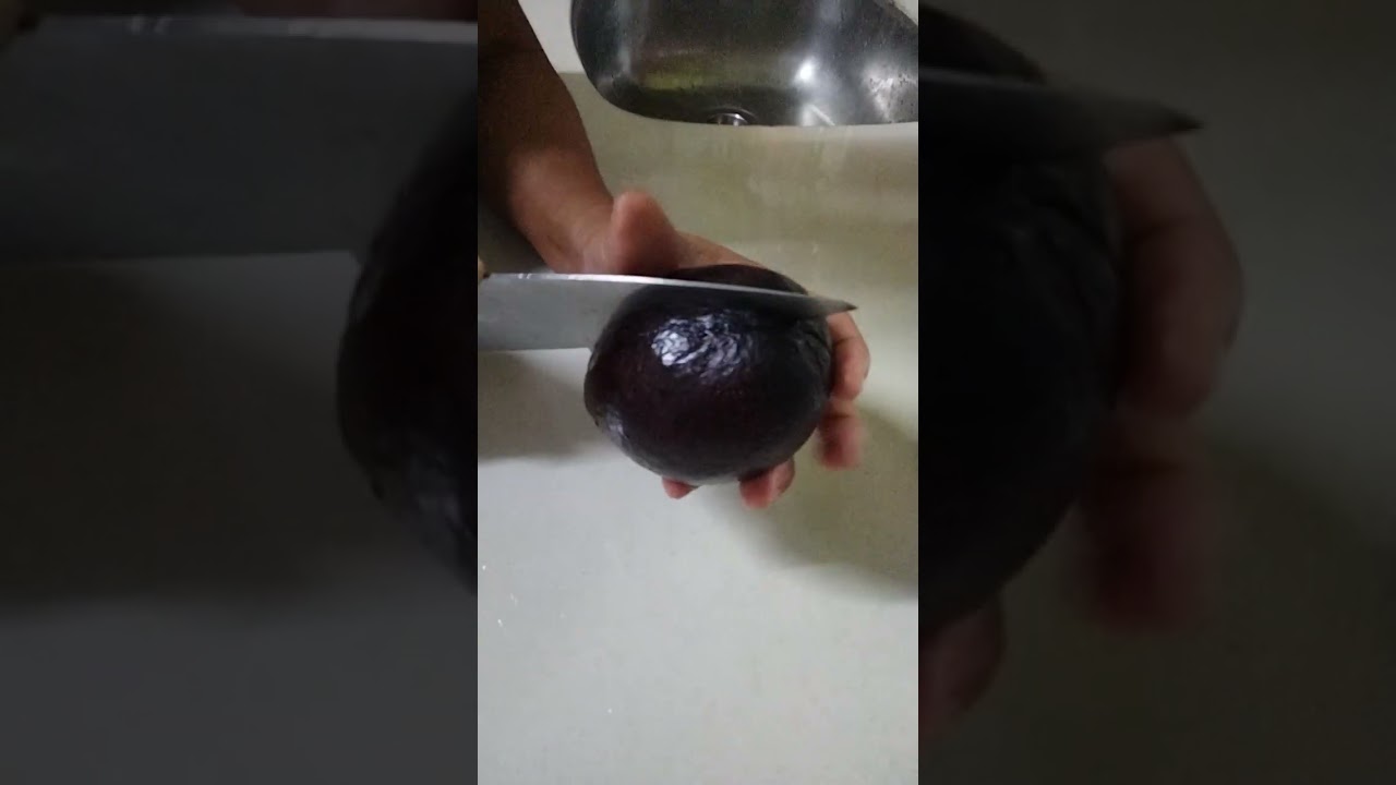 #best# black avocado 🥑#cut# tropical fruit# fruit # yt#short video