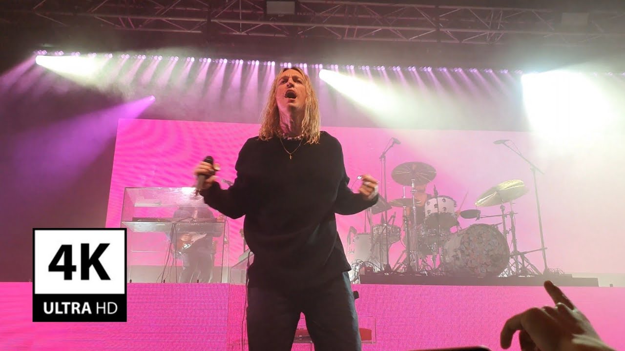 LANY - get away [4K] - Manchester 24.09.21 - LIVE