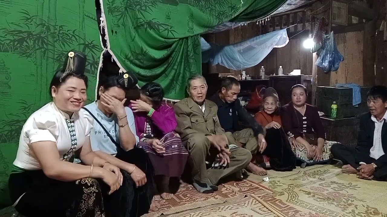 Lò thiện hát tả cảnh ông bà ở Lào đến thăm bố lẻ ở Việt Nam 