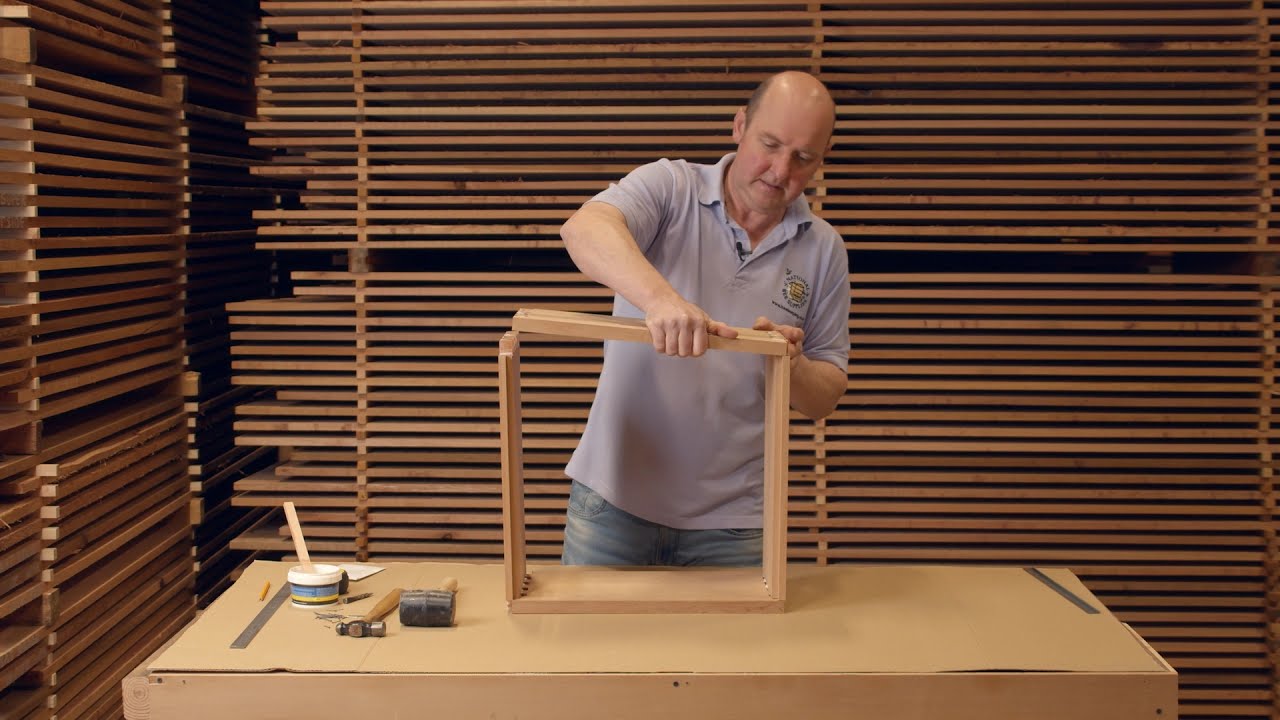 Beekeeping Guide: How To Assemble A Commercial Brood Chamber  | NBS