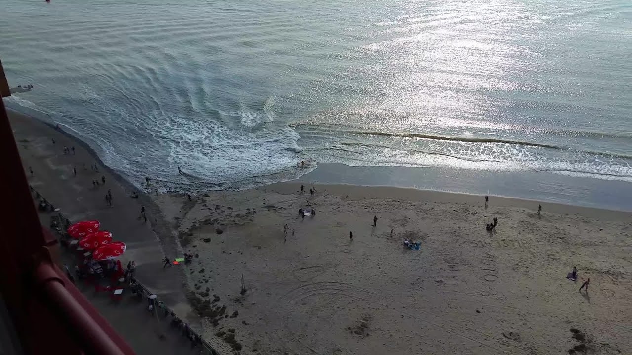 Badgasten in Vlissingen werden verrast door een vloedgolf