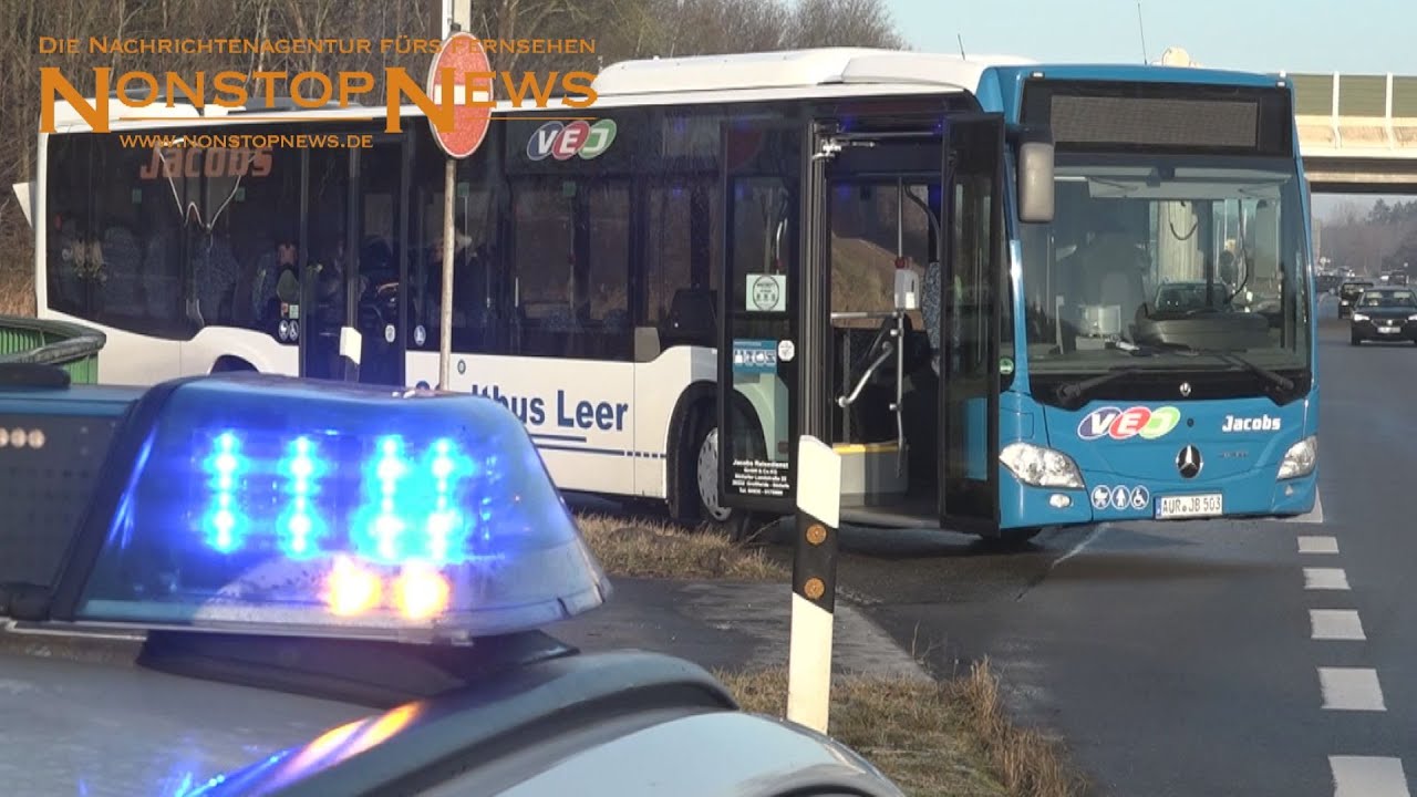 Feuerwehrmann verunfallt auf Weg zum Feuerwehrhaus - Stadtbus brannte auf Autobahnabfahrt der BAB31
