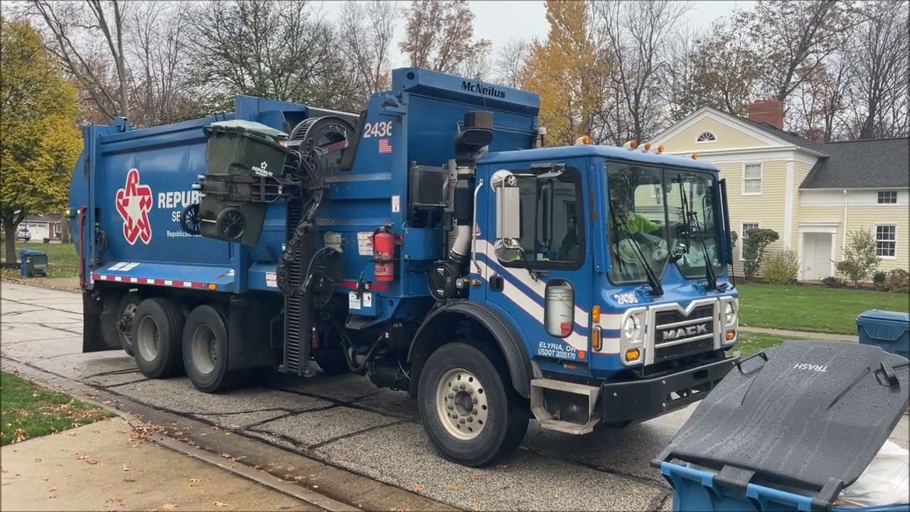 Fall Series 2024: Republic Services Mack MRU/ McNeilus ZR ASL