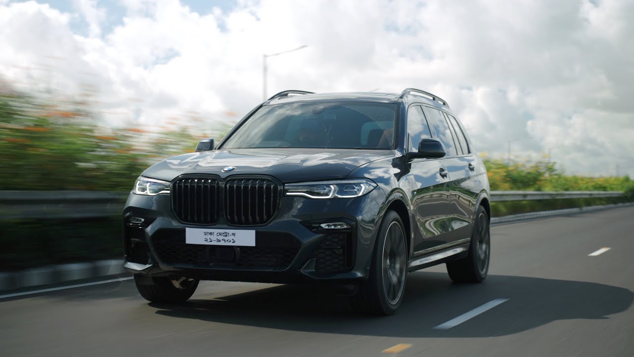 Обзор BMW X7 3.0 L 2022 года
