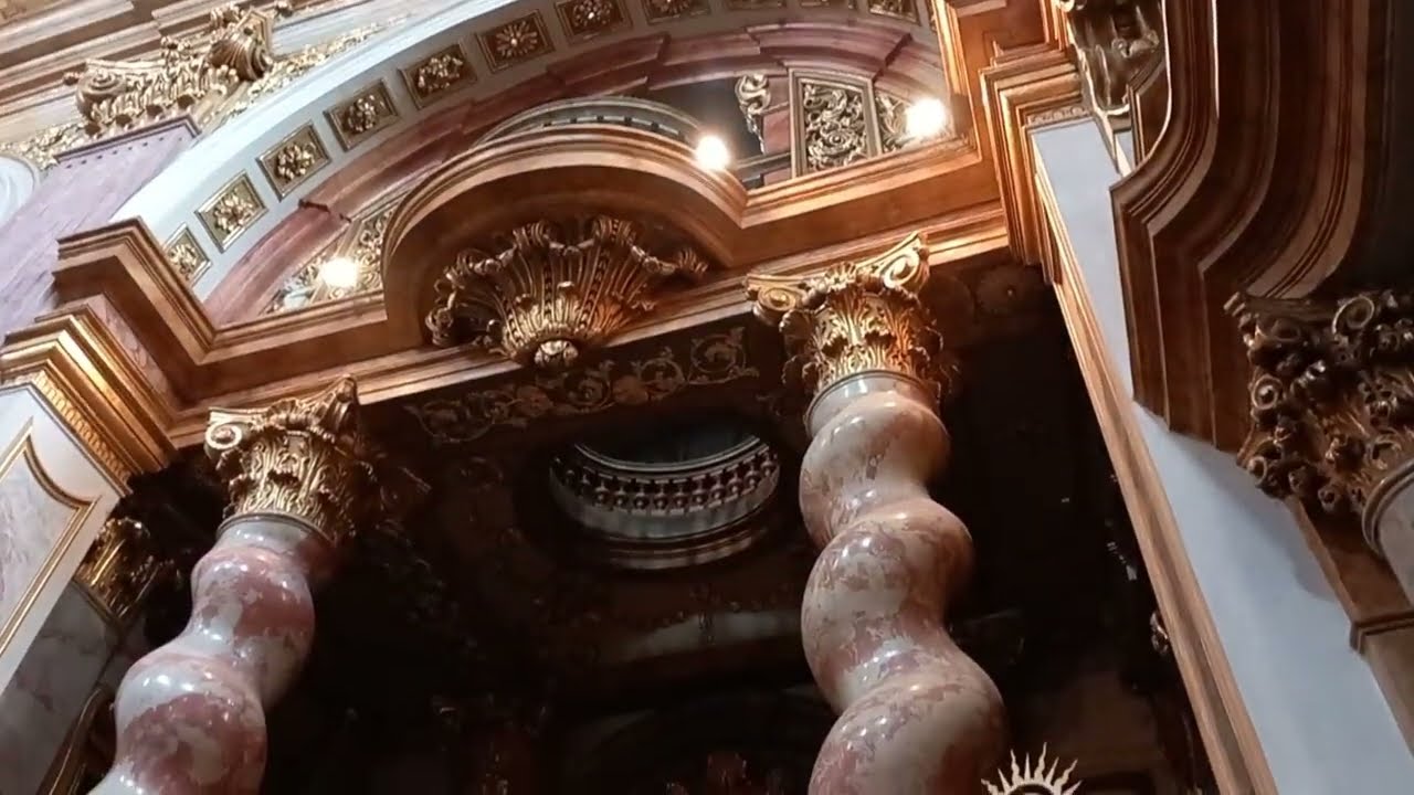 Najkrajšie  pamiatky Viedeň : Votívkirche . Parlament ,  Radnica  , Dóm sv. Štefana ,Jesuitenkirche