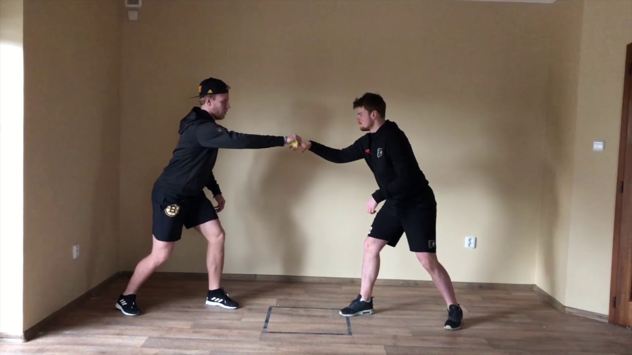 #HokejDoma: Trénuj jako hráči NHL - OBRATNOST S TENISÁKY