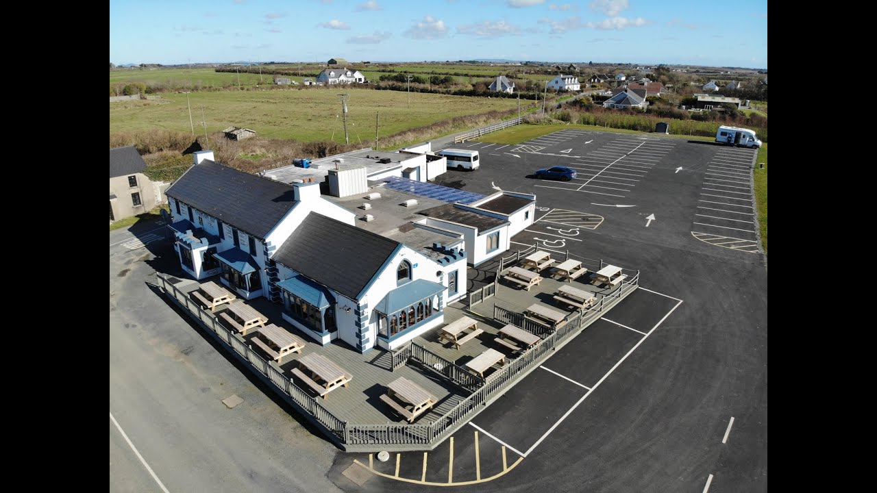 Charlie & Me kick off SEASON 5 reviewing a new aier in Wexford Templars Inn Fethard-on-Sea CLOSED
