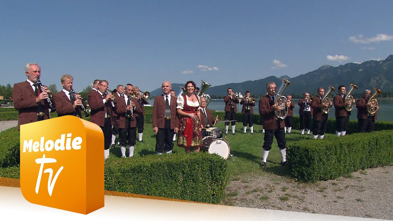 Ernst Hutter & die Egerländer Musikanten - Drei weiße Birken  (Offizielles Musikvideo)