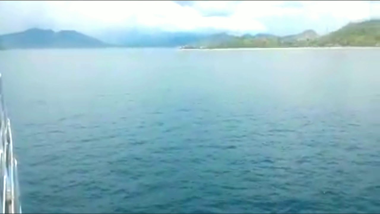 Pulau eksotis di Nusa tenggara barat Tropicscoladv