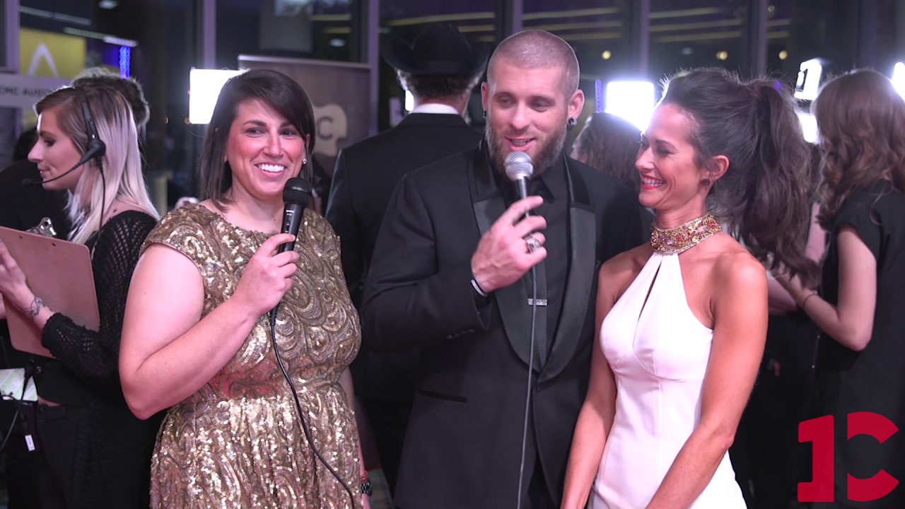 Brantley Gilbert // CMA Red Carpet