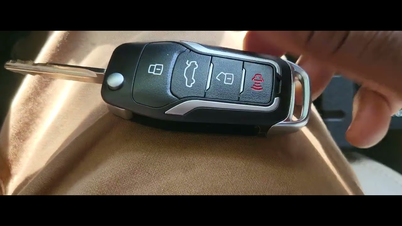 How To Install A 2005-2012 Ford Escape Transponder Ignition Key & Remotes