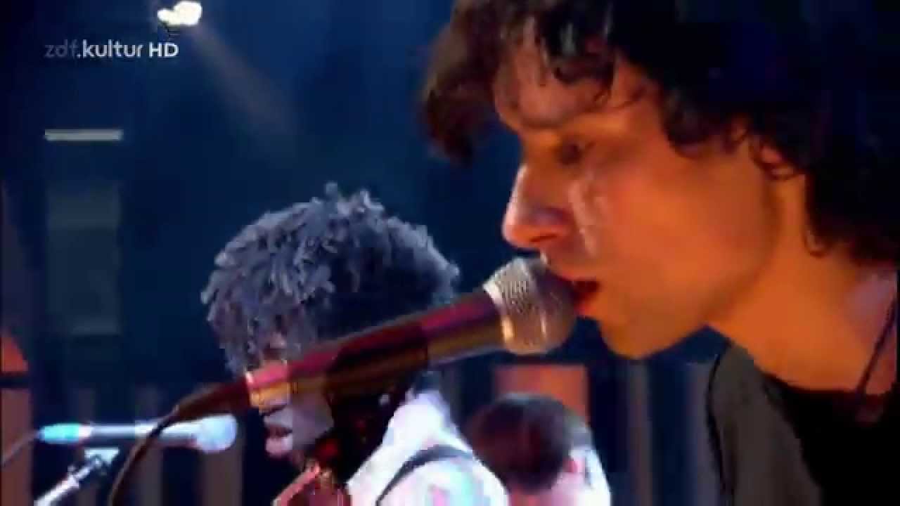 Bloc Party - Helicopter [Live on Later with Jools Holland 2004]