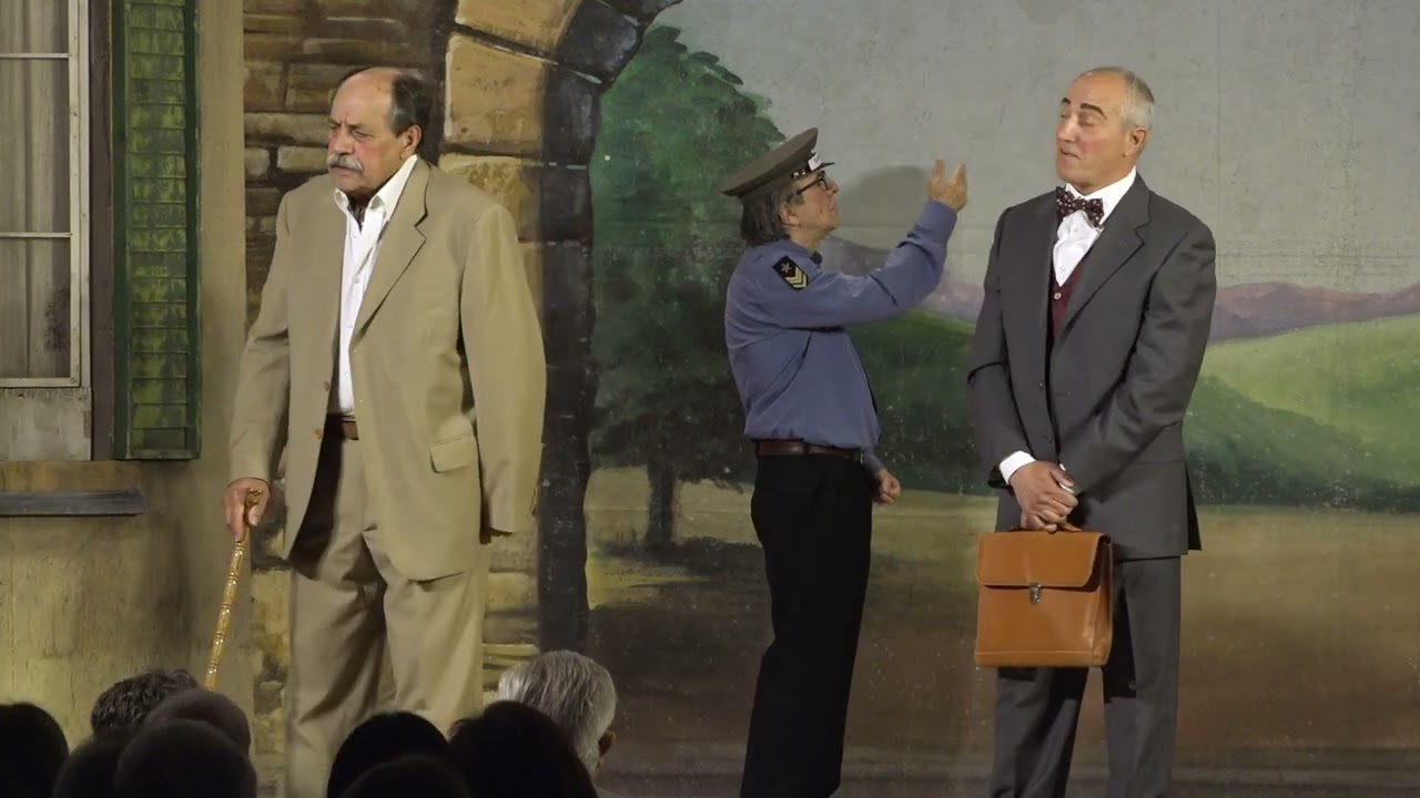 TEATRO - Li nepute de lu Sinneco - E. Scarpetta - (regia Stanislao Russo)
