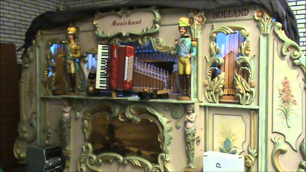 Draaiorgel speelt: Thomas and friends theme (Thomas de stoomlocomotief)