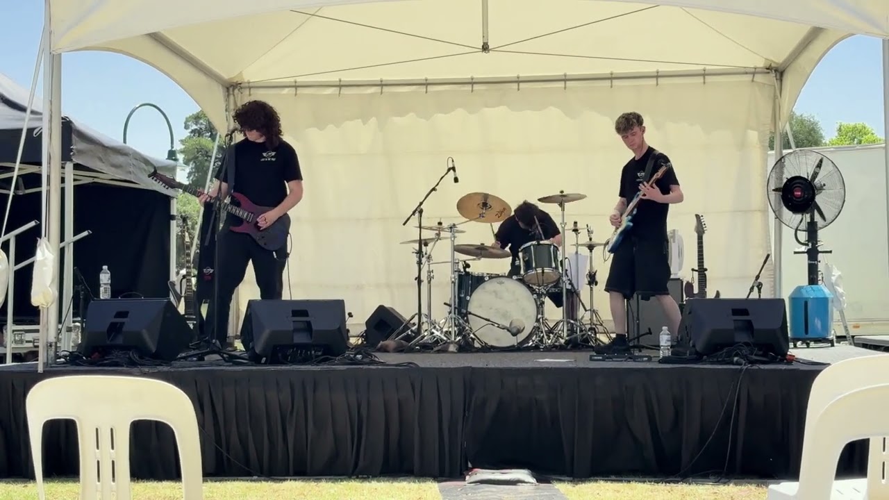 Lost In The Past - Killing In The Name (Cover) - Live at Bendigo, Australia Day Celebrations