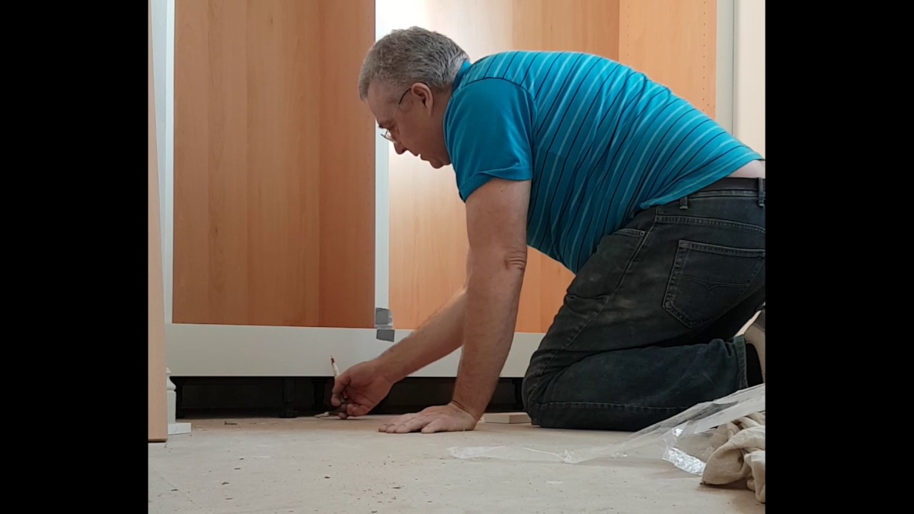 Scribing and Fitting fitted wardrobe Plinth