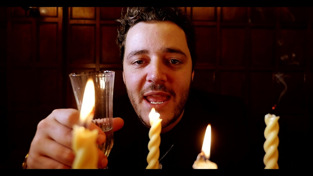 Ma 'Ne Rwbeth am y 'Dolig - Osian Huw a Rhys Gwynfor