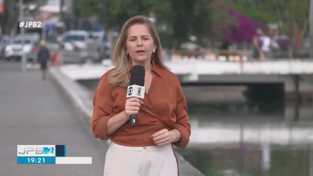 Água do Açude Velho, em Campina Grande, volta a ficar verde