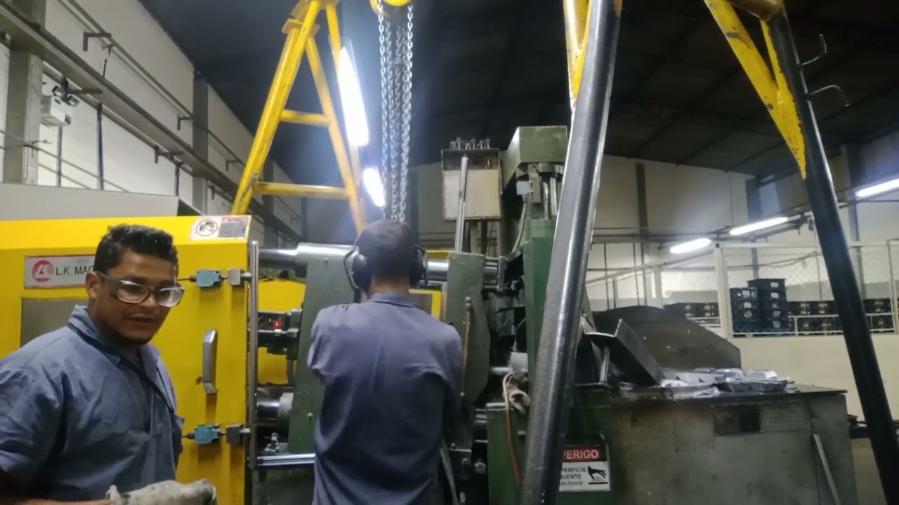 Iniciando maquina injetora de zamak