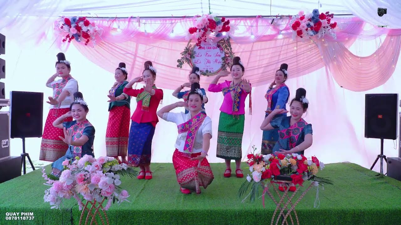 XEM MÃI KO CHÁN ĐỘI MÚA SƠN LA KHIẾN CẢ TIỆC KO THỂ RỜI MẮT TẠI LMTG [ LÒ VĂN SƠN - LÒ THỊ HẶC ]