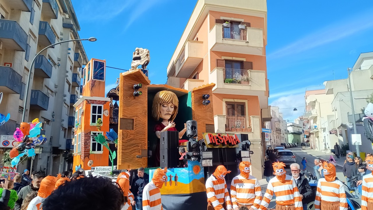 Carnevale Montese 2026: festa, colori e identità invadono le strade di Montescaglioso
