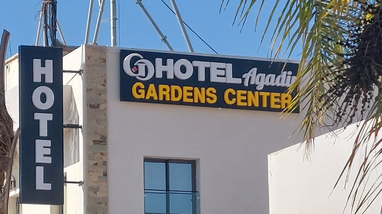 Panneau publicitaire en alucobond avec les lettres 3d lumineux/ HOTEL GARDENS CENTER