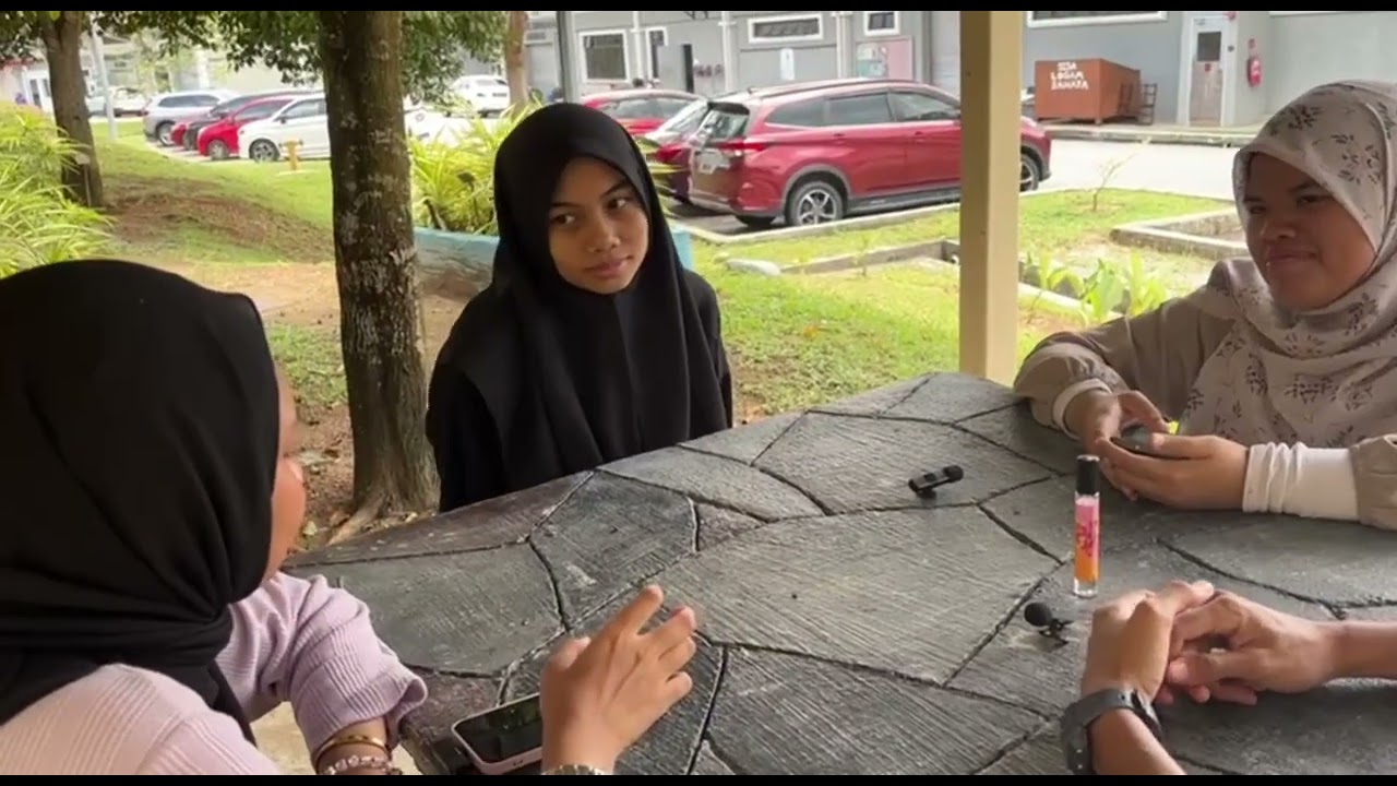 BILA HADIAH JADI RASUAH DHL2A( POLITEKNIK NILAI )
