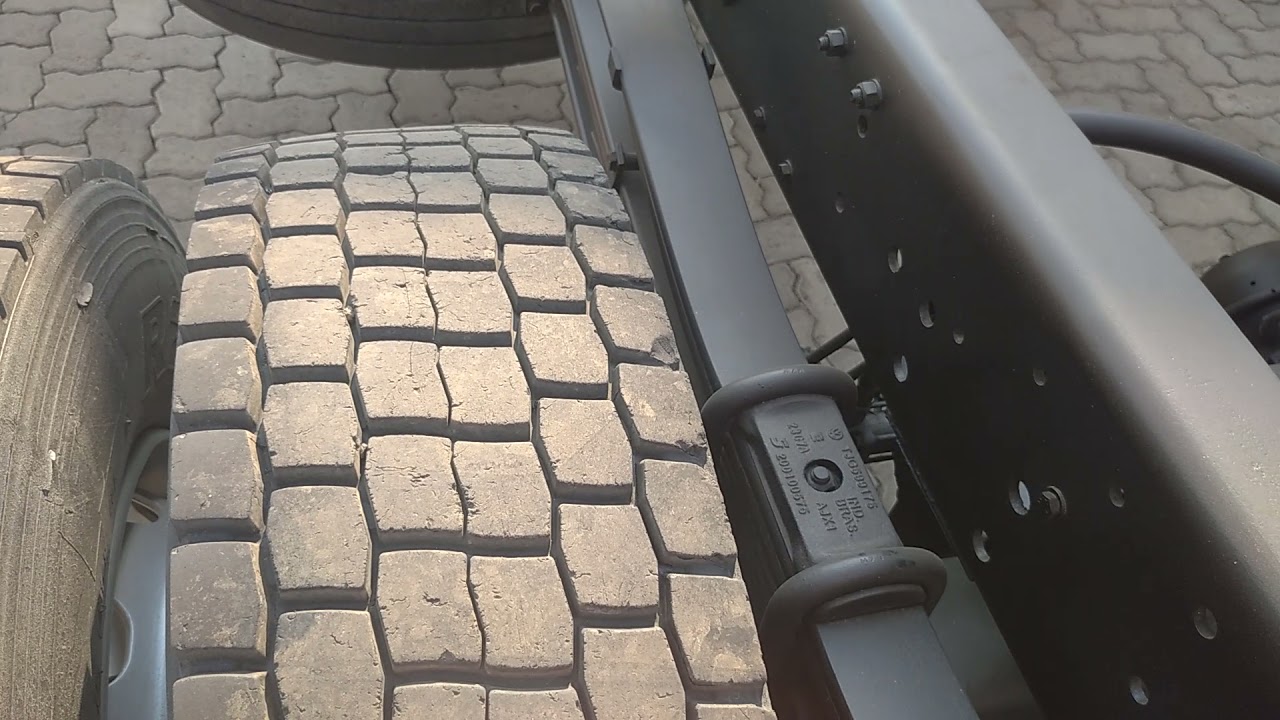 O QUE É PINO DE CENTRO ? DE UM CAMINHÃO ONDE ELE  ESTA LOCALIZADO VEJA O VÍDEO