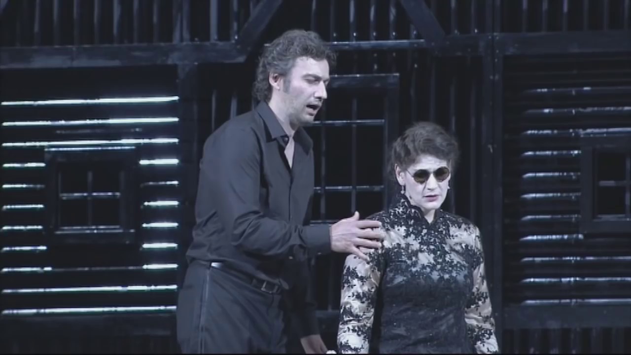 Jonas Kaufmann sings 
