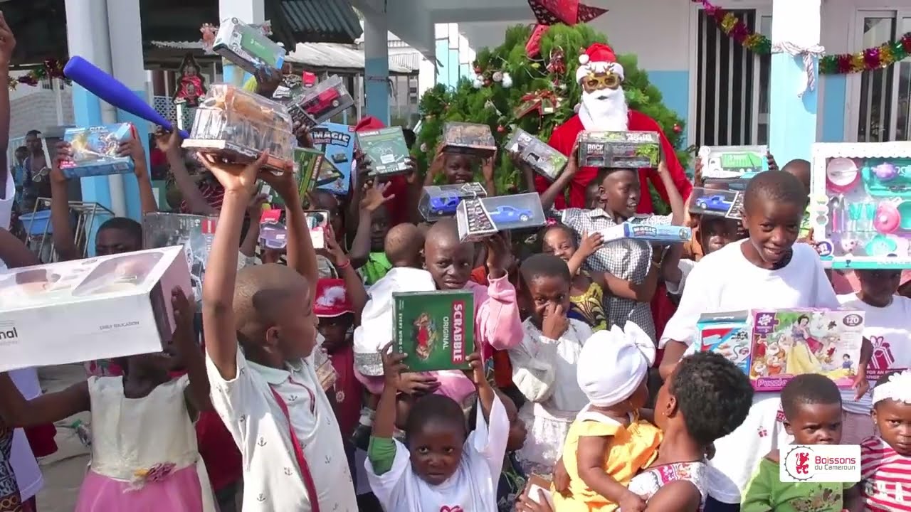 [ Allez à la rencontre du Père Noël ] Boissons du Cameroun célèbre noël avec les tout-petits