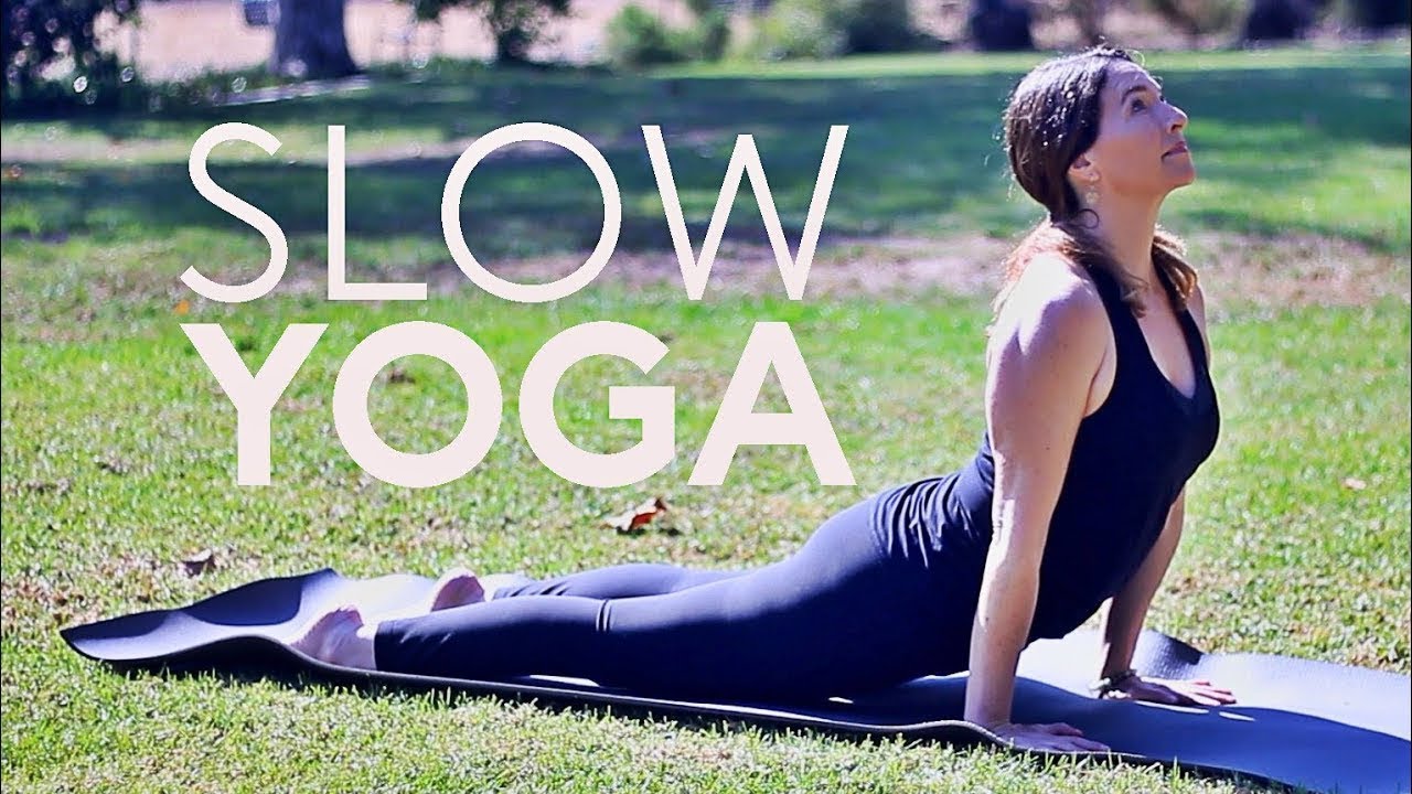 20 Minute Yoga Slow Flow Vinyasa Stretch (Core Strength) | Fightmaster Yoga Videos