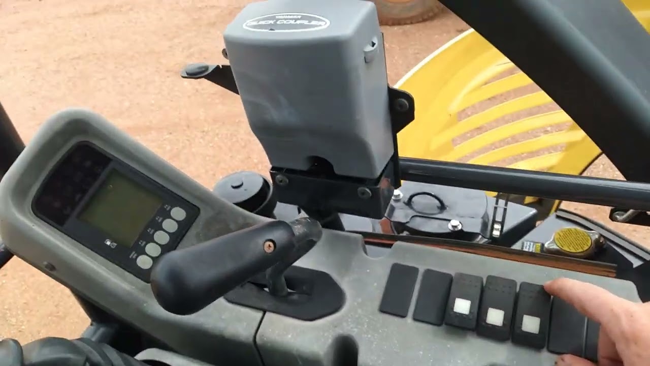 Funcionalidades e Comando operacional da mini escavadeira yanmar vio 30