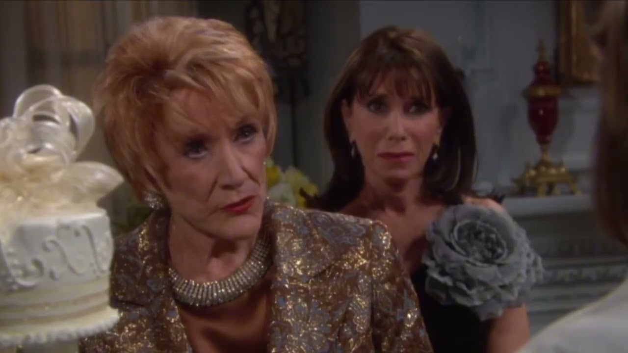 FLASHBACK - "Les Feux de l'Amour" - Bataille de gâteau entre Jill et Katherine (HD)