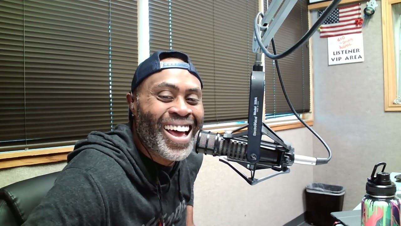 TNF Chaos in Seattle with CFP first round and weekend pick with Kenny Thomas
