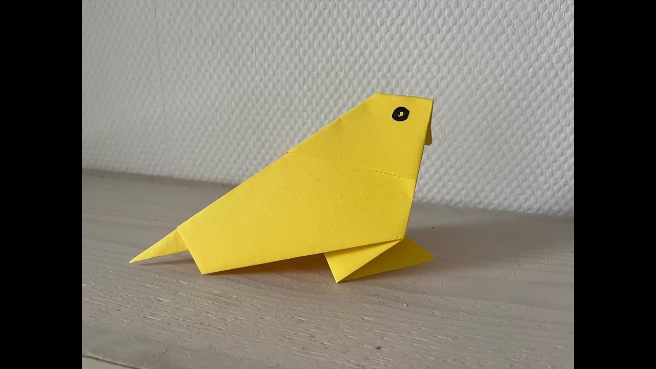Vouw deze leuke en simpele vogel van origami. DIY