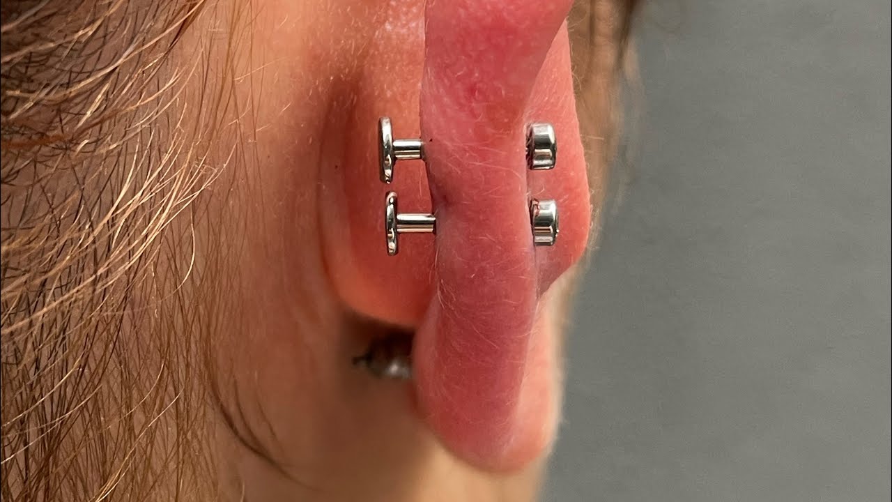 Double Mid Helix x Forward Piercing