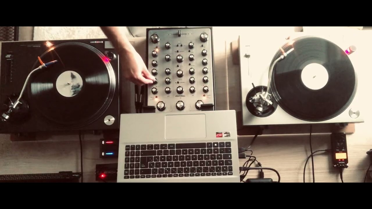 Omnitronic TRM-222 / Test Vinyl