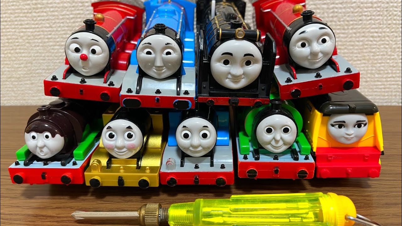 【プラレール】トーマスと仲間達に電池を入れていきます！Let’s put the batteries into the Plarail Thomas and Friends!
