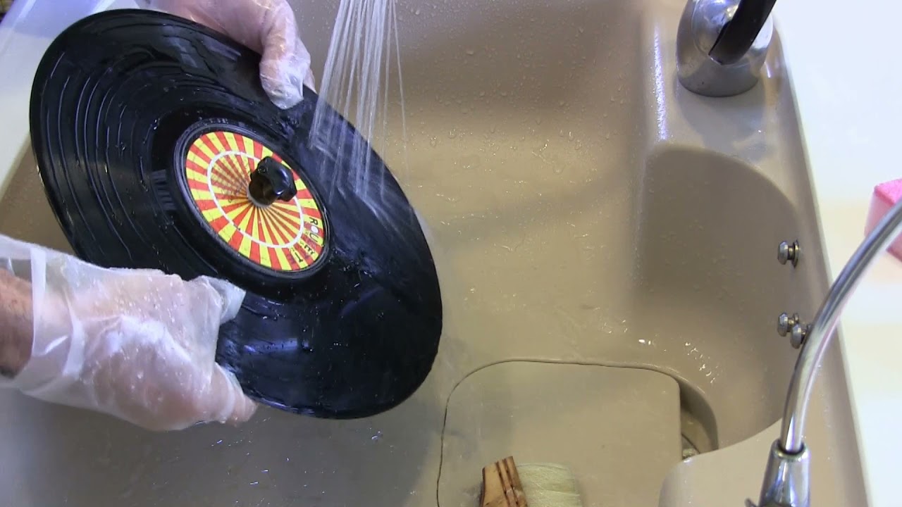 お金をかけずに古いLPレコードを洗浄する方法 / An inexpensive way to clean old vinyl records at home